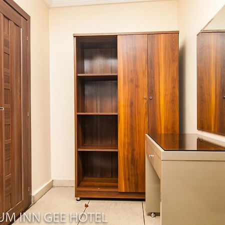 Platinum Inn Gee Hotel Suru Lere Екстер'єр фото
