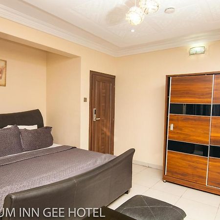 Platinum Inn Gee Hotel Suru Lere Екстер'єр фото