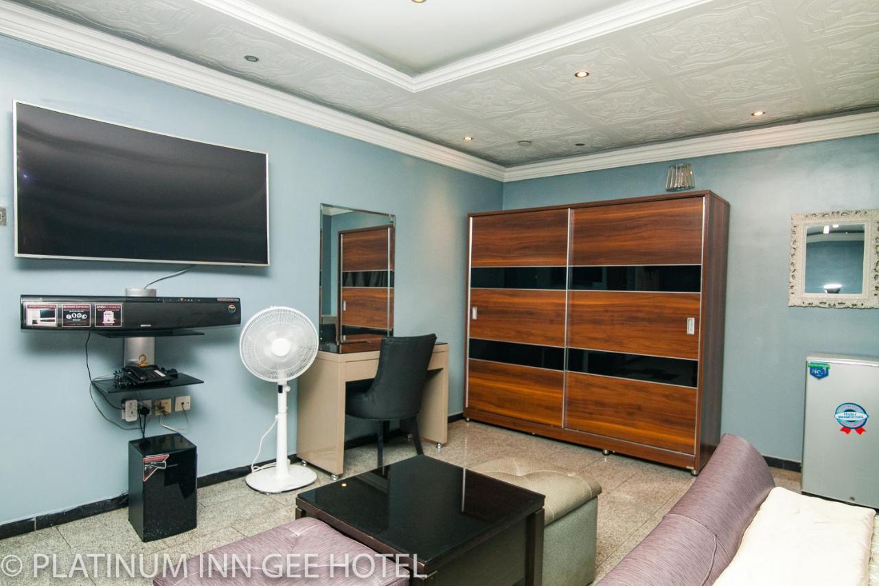 Platinum Inn Gee Hotel Suru Lere Екстер'єр фото