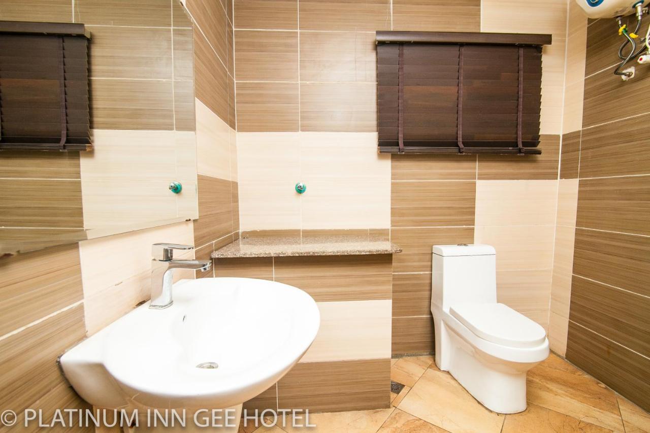 Platinum Inn Gee Hotel Suru Lere Екстер'єр фото