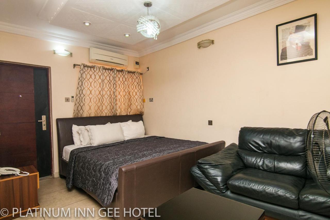 Platinum Inn Gee Hotel Suru Lere Екстер'єр фото