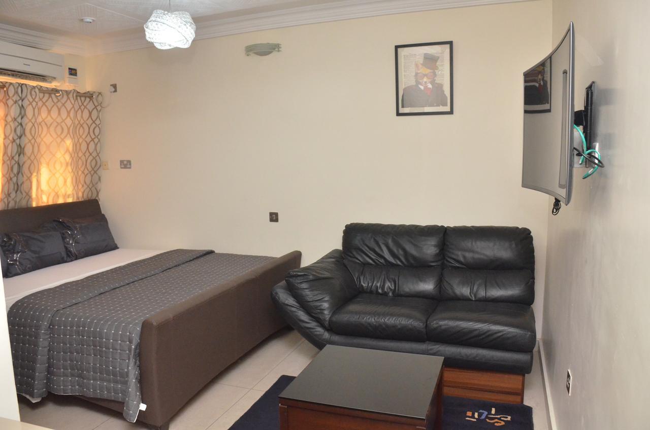 Platinum Inn Gee Hotel Suru Lere Екстер'єр фото